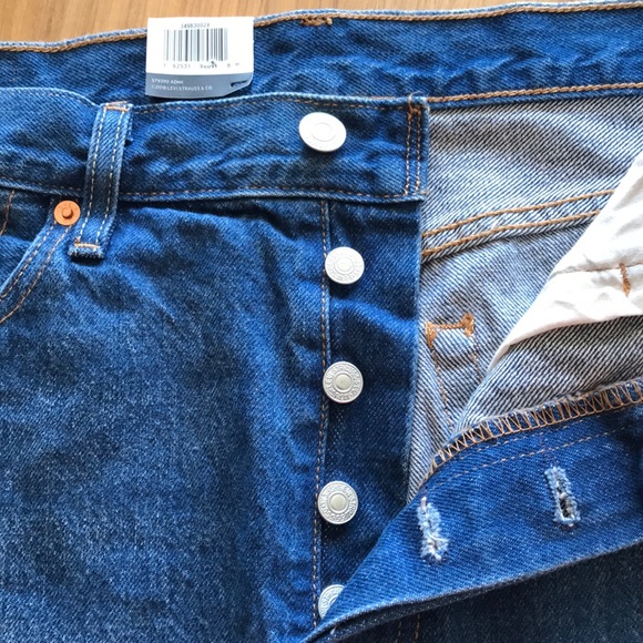 Levi’s Two Tone Deconstructed Mini Denim Skirt NWT - Picture 4 of 7